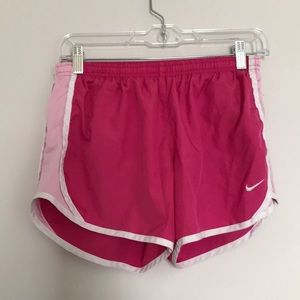 Nike shorts girls XL